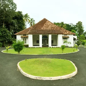  Bed & Breakfast Csi Heritage Bungalow India